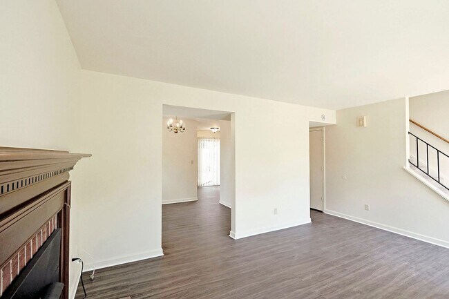 Foto del edificio - Move-in Ready/Pet-Friendly Briarwood Duplex