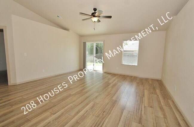 Foto del edificio - Immaculate Single-Level Home