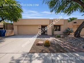 Building Photo - 3668 N Royal Prince Ct