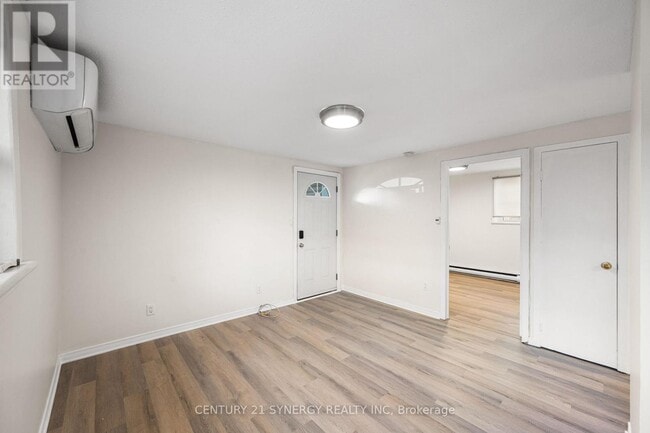 Building Photo - 269 Lalemant St