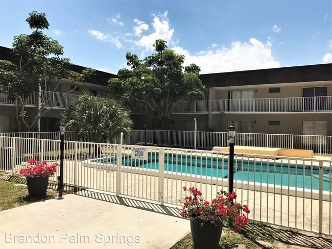 Building Photo - 965 Manor Dr