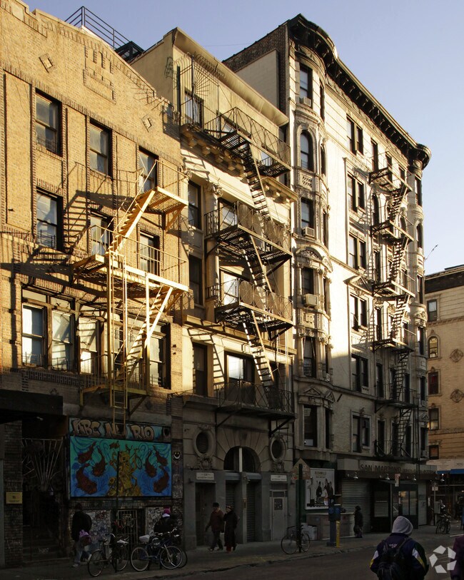 Primary Photo - 158 Rivington St