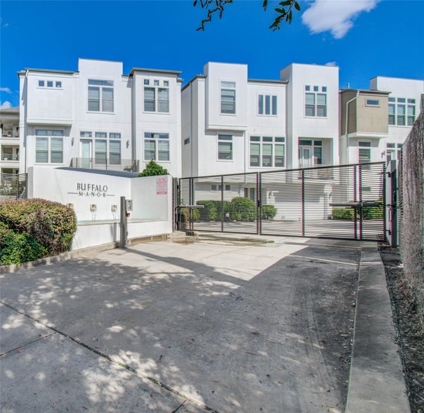 Building Photo - 3104 Mitchell Landing Ct