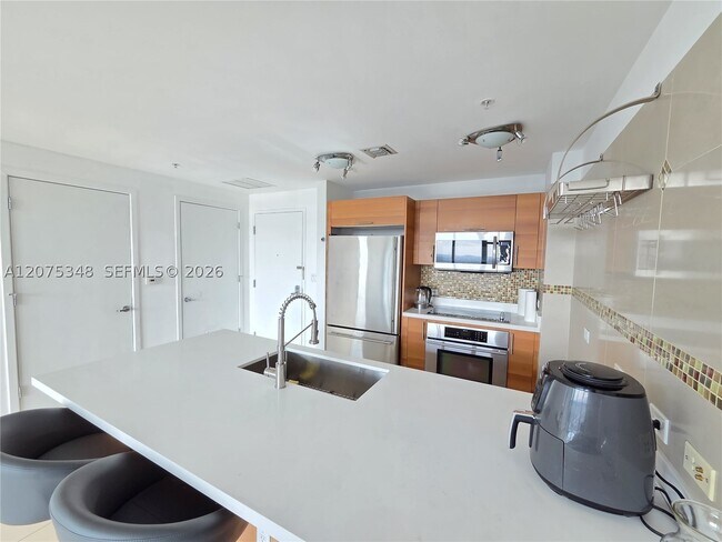 Foto del edificio - 3301 NE 1st Ave