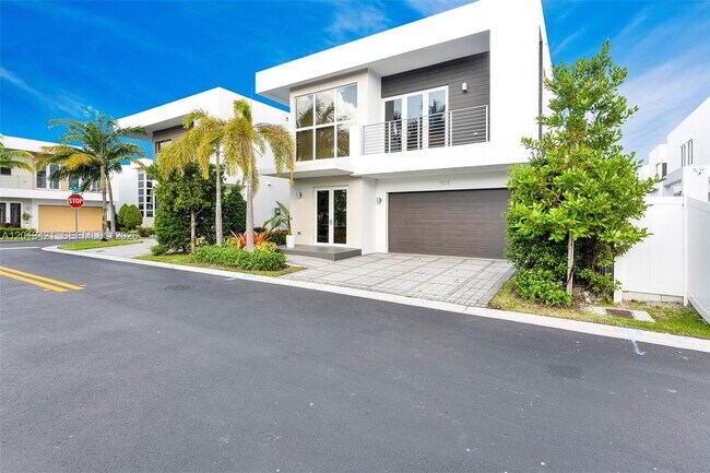 Foto del edificio - 7535 NW 98th Ave
