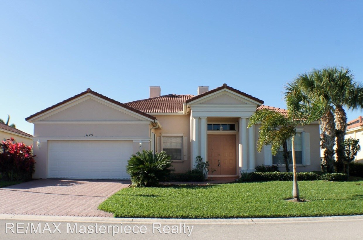 Foto principal - 3 br, 2 bath House - 625 SW Long Key Court