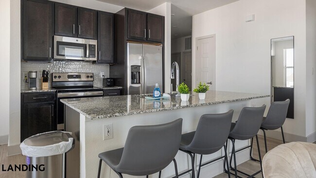 Foto del edificio - 8110 Blue Goose Rd