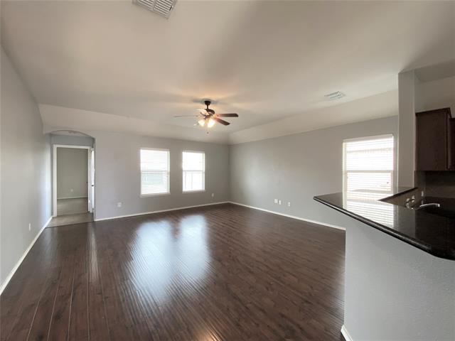 Foto del edificio - 14433 Artesia Ct