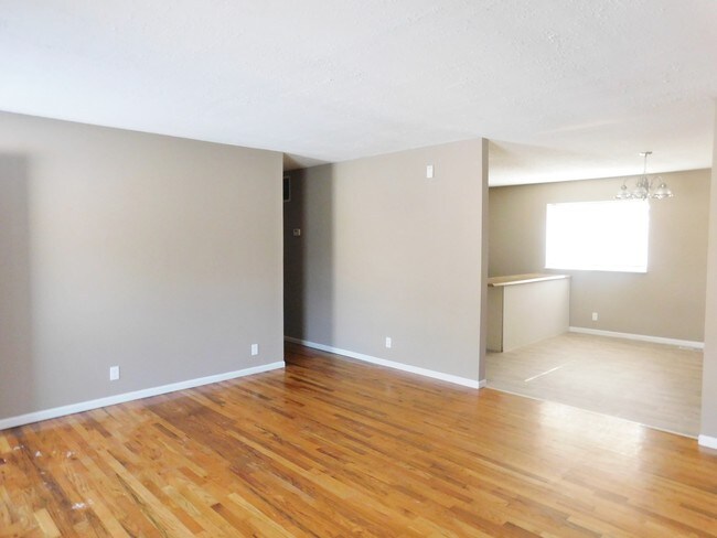 Foto del edificio - 2288 Kingsford Dr