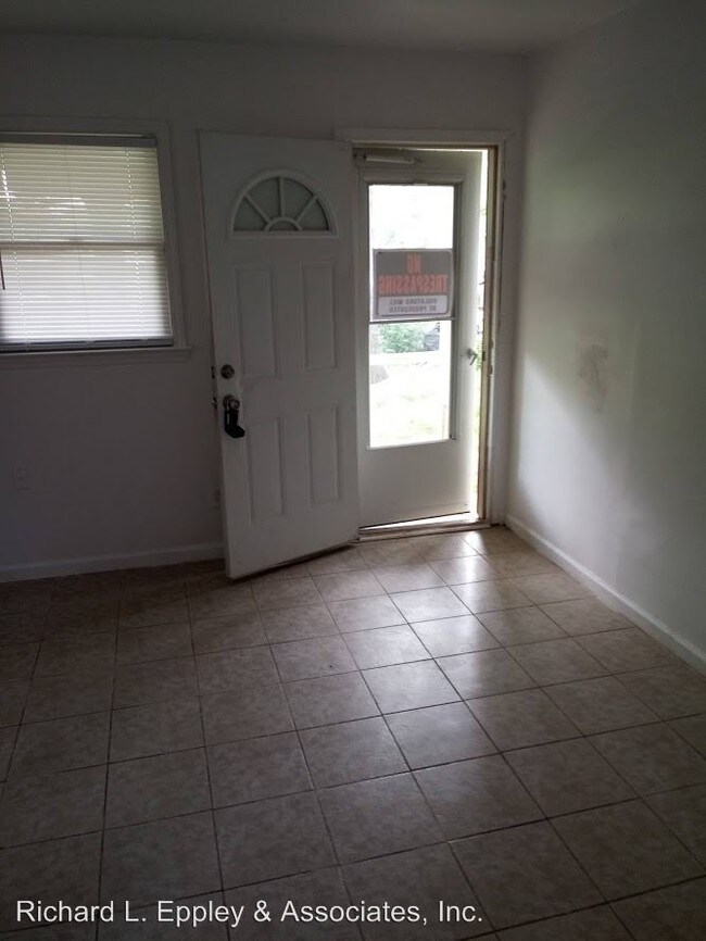Building Photo - 2 br, 1 bath House - 3830 Westway Drive