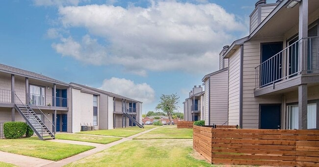 Building Photo - Stone Creek Apartment Homes