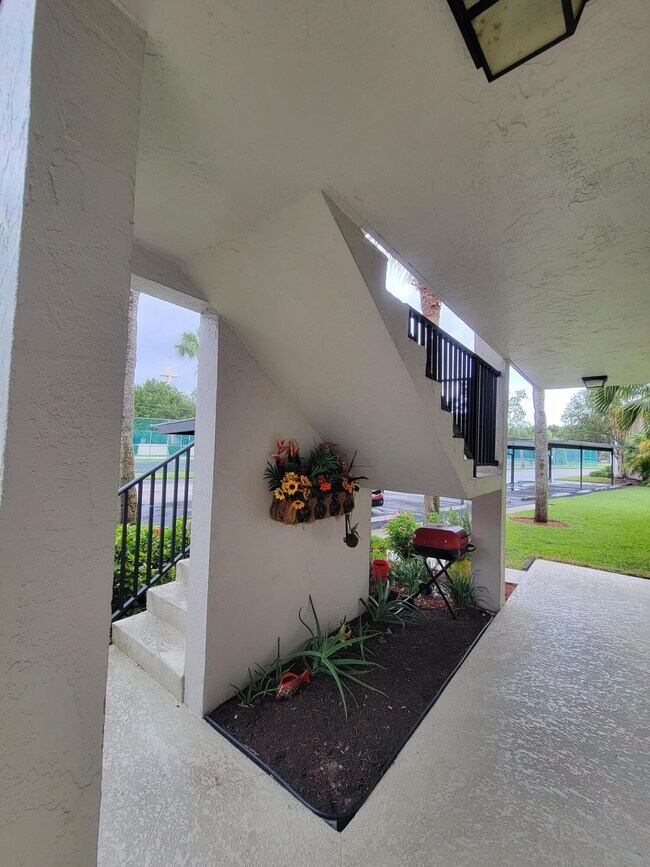 Foto del edificio - 3081 SE Aster Ln