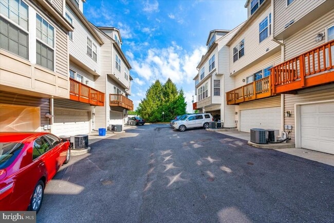 Foto del edificio - 12121 Amber Ridge Cir