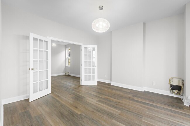 Building Photo - 544 Liberty Ave
