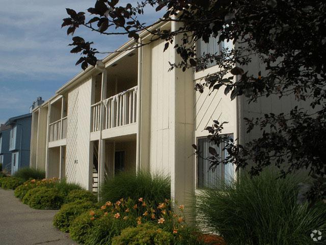 Building Photo - Hillsdale Apartments
