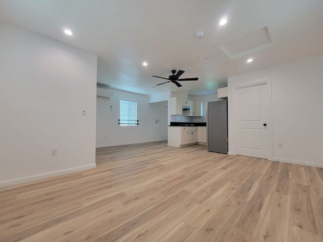 Foto del edificio - 11325 Martha St