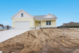 Building Photo - 4499 La Marche Cir