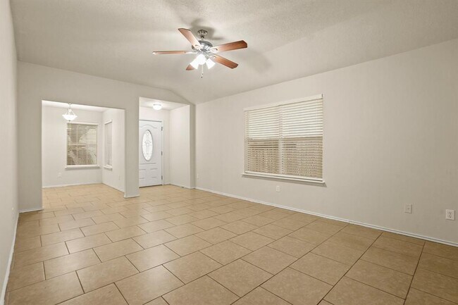 Foto del edificio - 11331 Canyon Shore Dr