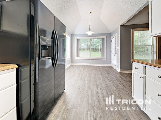 Building Photo - 301 Spivey Ridge Cir