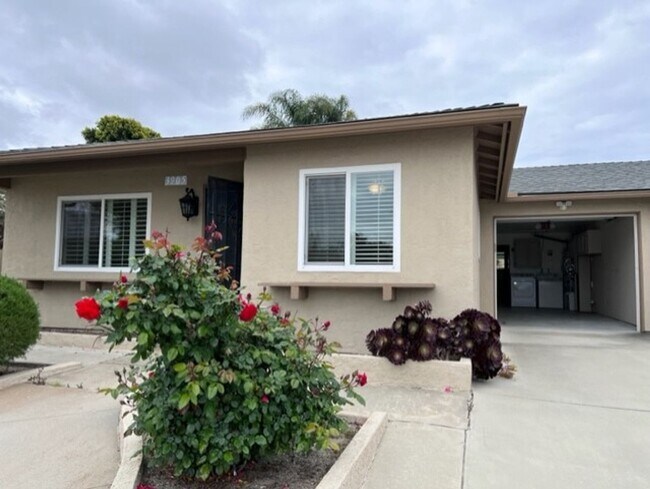 Building Photo - (55+ Community Only) Rancho Hermosa Commun...