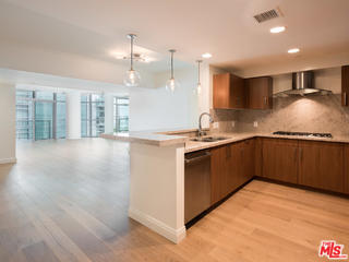 Foto del edificio - 13650 Marina Pointe Dr