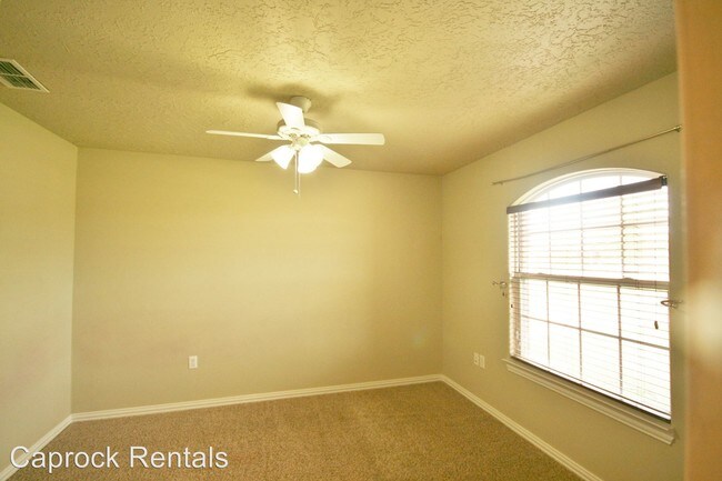 Building Photo - 2129 Reese Dr