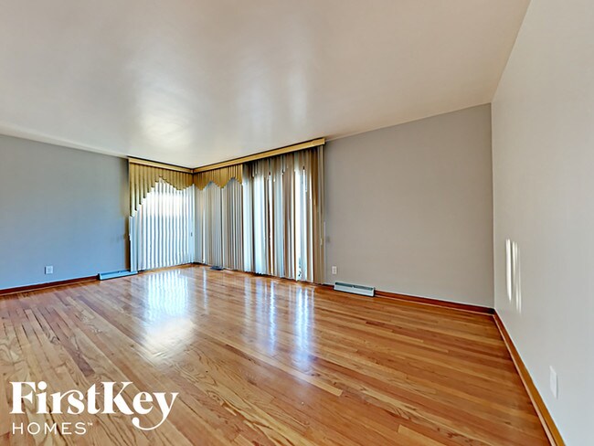 Foto del edificio - 2716 W 84th St