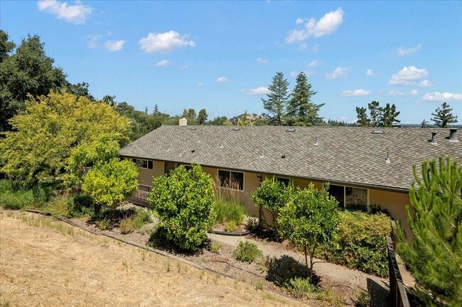 Building Photo - 26790 St Francis Rd