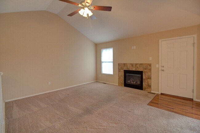 Foto del edificio - 3747 Bear Creek Ave