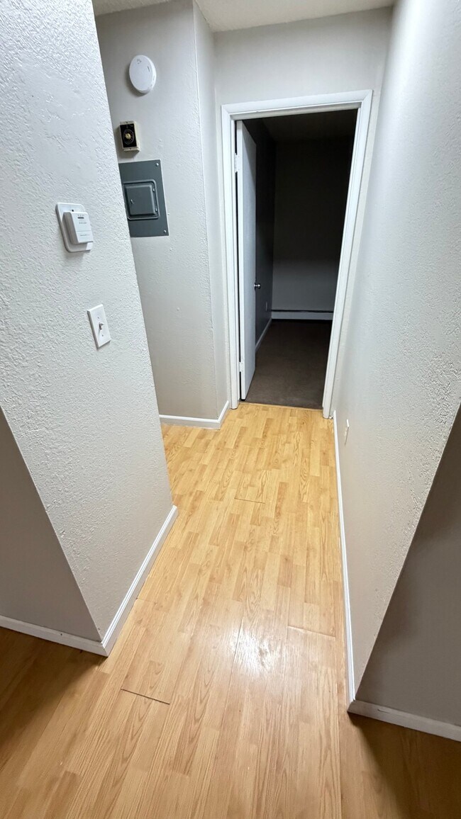 Foto del edificio - 639 10th Ave
