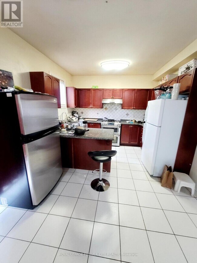 Building Photo - 5 Pantomine Blvd