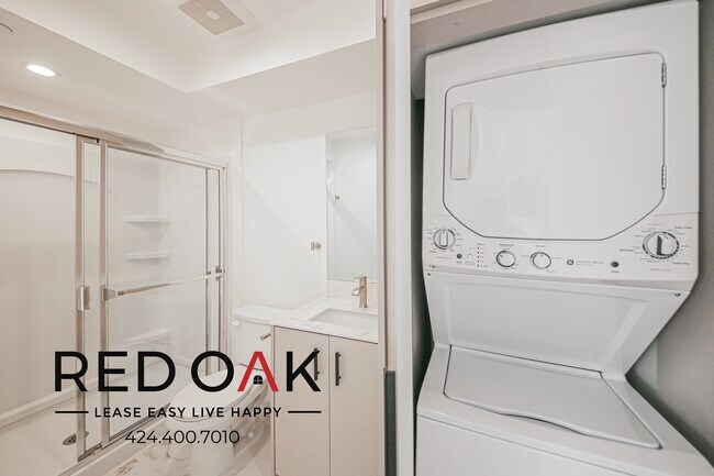 Foto del edificio - ~2 Months FREE~ Refreshed Studio, Featurin...