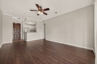Building Photo - 4515 Briar Hollow Pl
