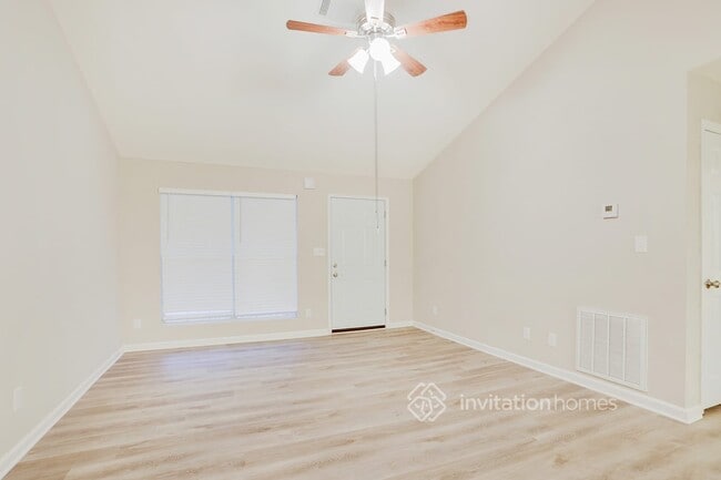Building Photo - 2960 Garnet Way