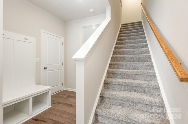 Foto del edificio - 3103 Hutton Gdns Ln