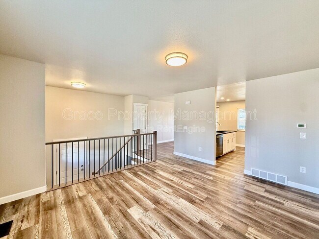 Foto del edificio - 10010 Bryant Ct