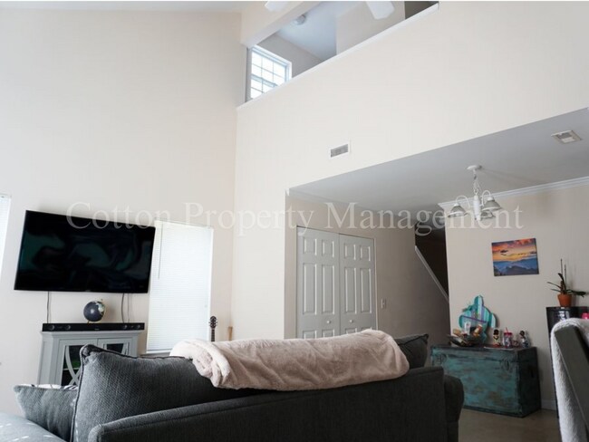 Building Photo - 3BR/2BA Townhouse - In Midtown Wilmington ...