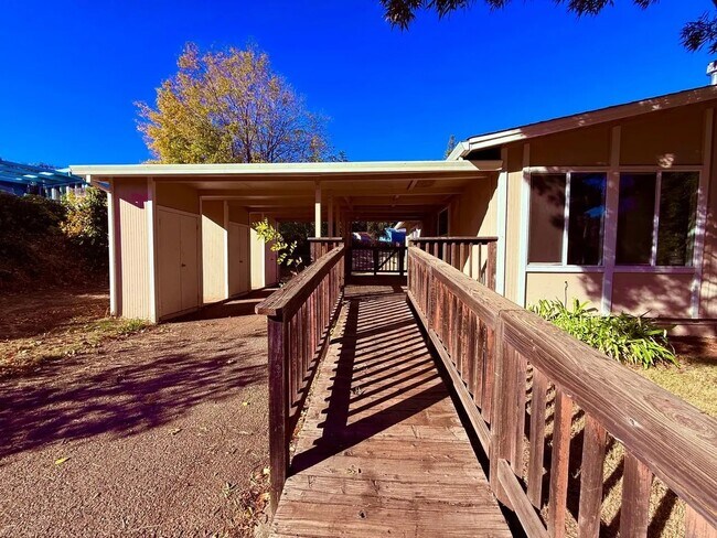 Foto del edificio - 28 Westwood Way