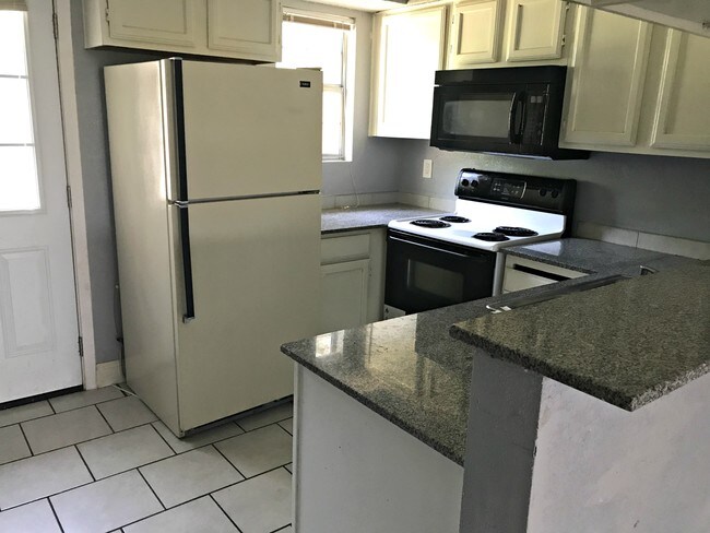 Building Photo - 9451 Olde Towne Row