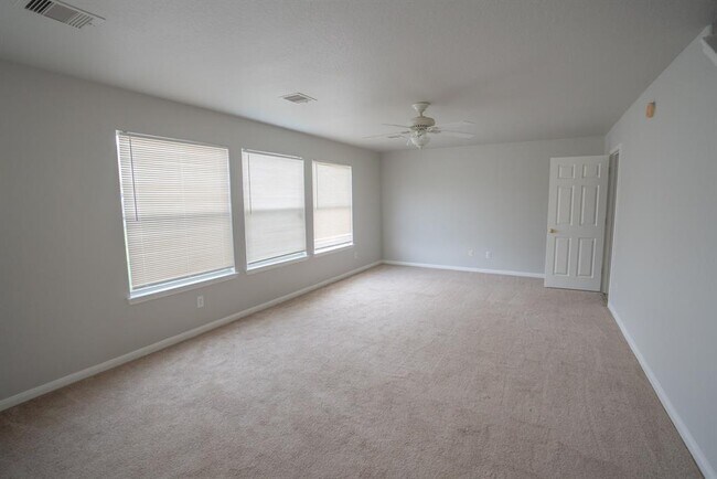 Building Photo - 20830 Balmoral Glen Ln