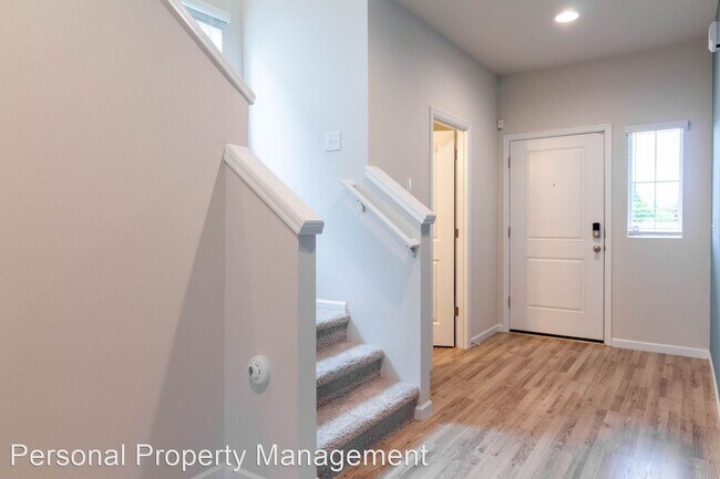 Foto del edificio - 3 br, 2.5 bath House - 2727 S White Salmon DR