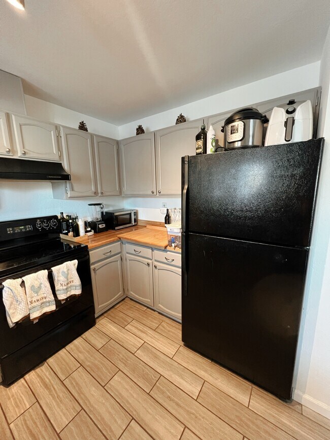 Building Photo - 10469 Evensham Pl