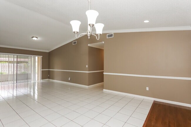 Foto del edificio - 16580 SW 145th Ct