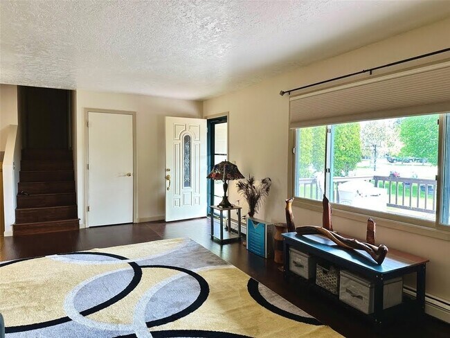 Foto del edificio - 405 Zimmerman Ln