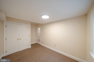 Building Photo - 340 W Gay St