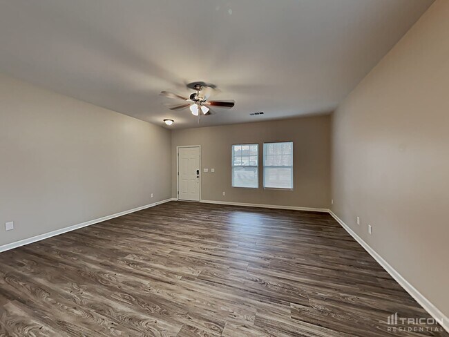 Building Photo - 197 Altondale Dr
