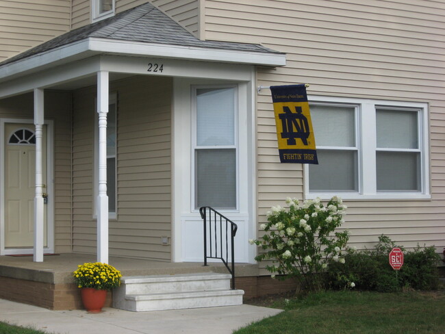 Building Photo - 224 N Saint Louis Blvd
