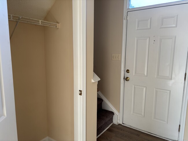 Foto del edificio - 9318 Kimmel Ln