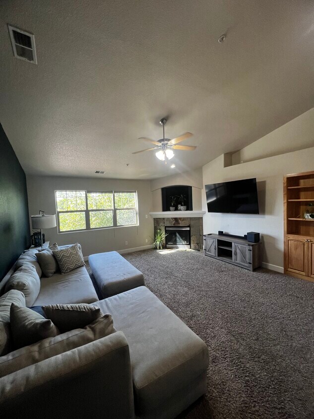 4101 Crittenton Ln Unit 208Wellington Village, Wellington, CO 80549 Condo for Rent in