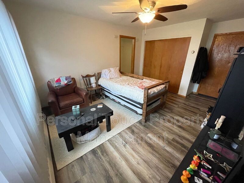Foto principal - 420 10th Ave N